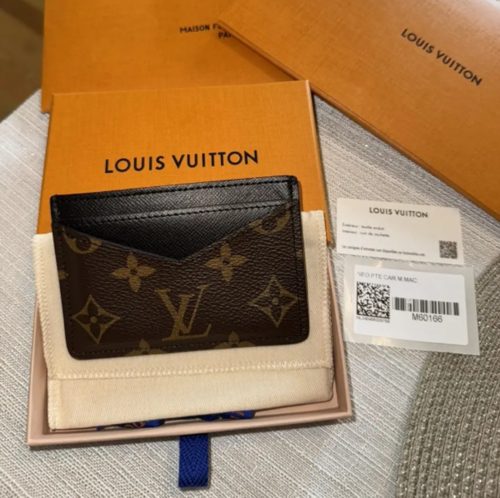 Louis Vuitton Card Holder